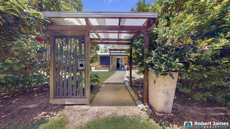 Photo - 2 River Edge Court, Tewantin QLD 4565 - Image 2