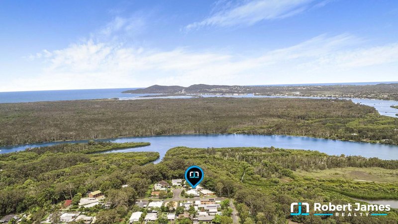 Photo - 2 River Edge Court, Tewantin QLD 4565 - Image 23