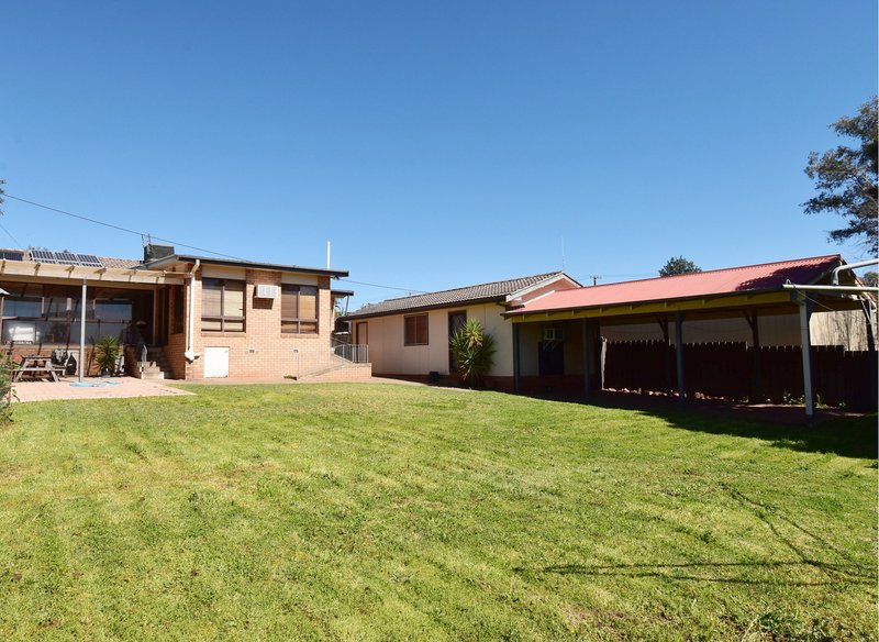 Photo - 2 Riverview Avenue, Wellington NSW 2820 - Image 2