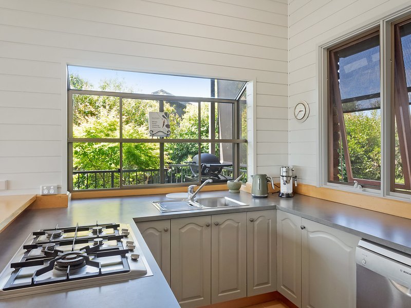 Photo - 2 Riverview Crescent, Tathra NSW 2550 - Image 10