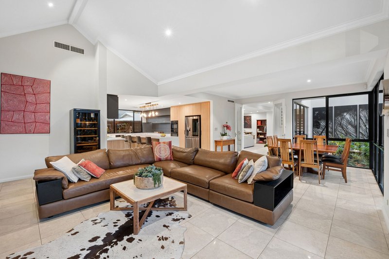 Photo - 2 Robert Street, Dalkeith WA 6009 - Image 6