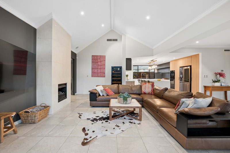 Photo - 2 Robert Street, Dalkeith WA 6009 - Image 7