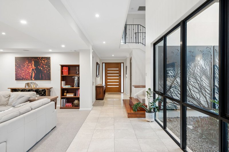 Photo - 2 Robert Street, Dalkeith WA 6009 - Image 9