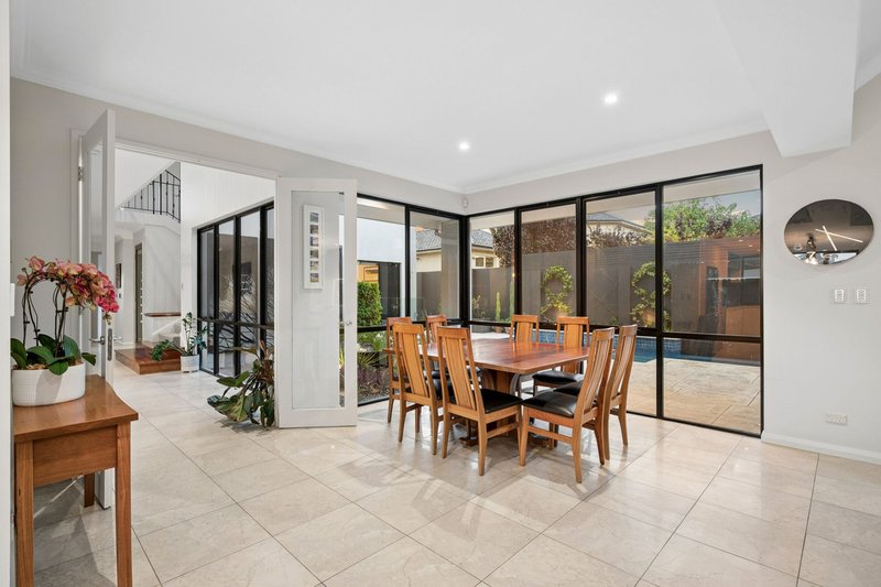 Photo - 2 Robert Street, Dalkeith WA 6009 - Image 20