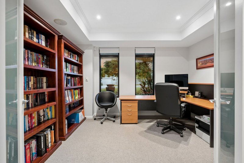 Photo - 2 Robert Street, Dalkeith WA 6009 - Image 27