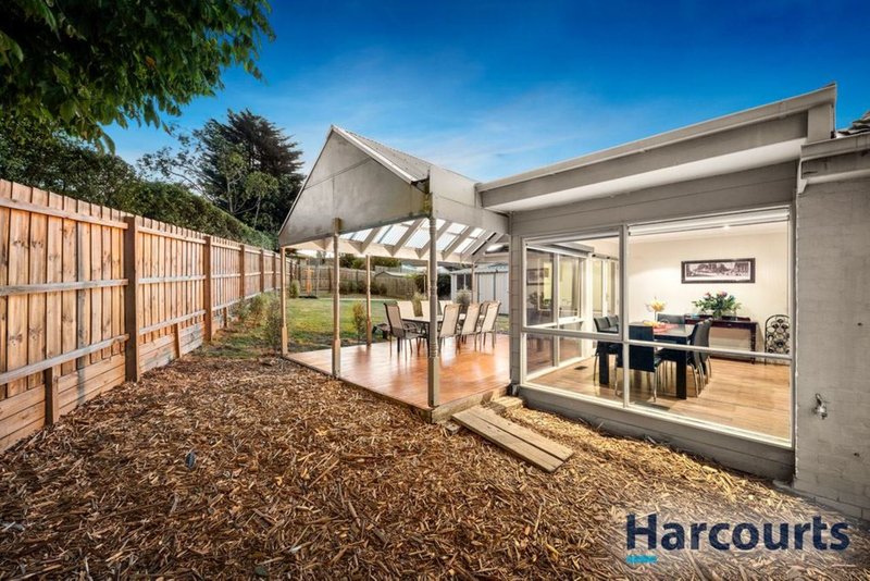 Photo - 2 Robin Court, Wantirna VIC 3152 - Image 3