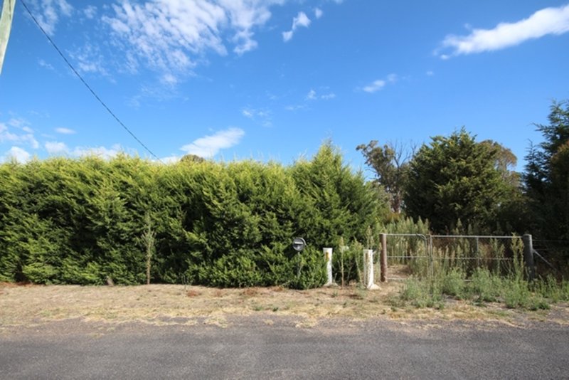 2 Robson Road, Mount David NSW 2795