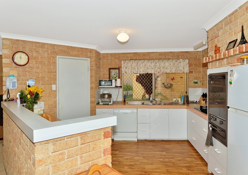 Photo - 2 Rocklea Place, Silver Sands WA 6210 - Image 3