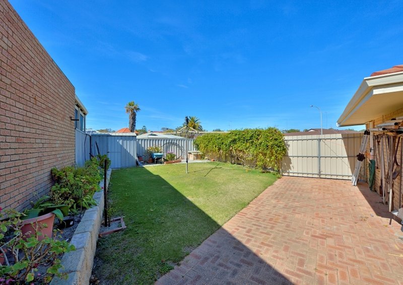 Photo - 2 Rocklea Place, Silver Sands WA 6210 - Image 17