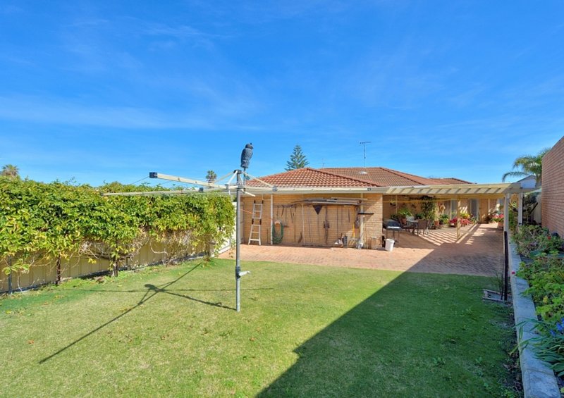 Photo - 2 Rocklea Place, Silver Sands WA 6210 - Image 18