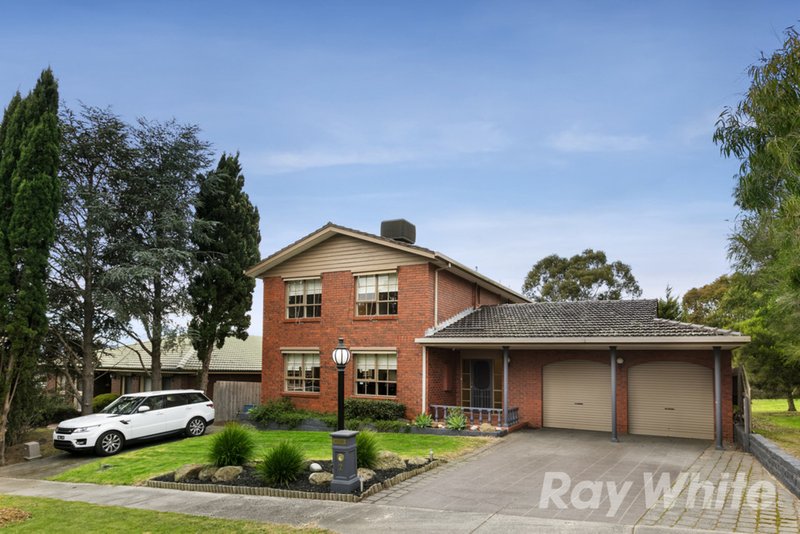 2 Rodney Close, Wheelers Hill VIC 3150