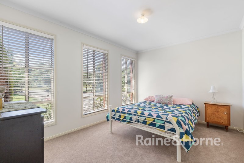 Photo - 2 Rogers Drive, Kyneton VIC 3444 - Image 14