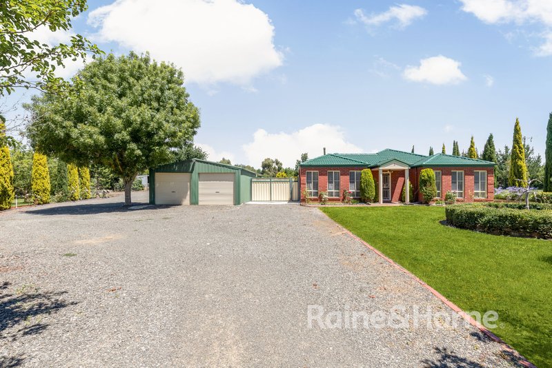 Photo - 2 Rogers Drive, Kyneton VIC 3444 - Image 23