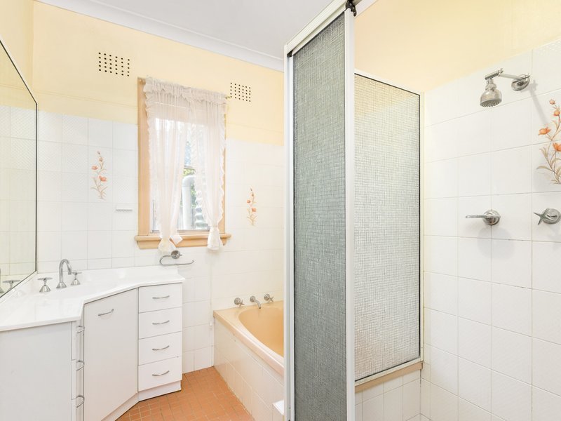 Photo - 2 Rosamond Street, Hornsby NSW 2077 - Image 7