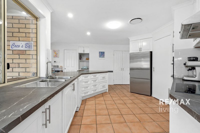 Photo - 2 Roseberry Place, Burpengary East QLD 4505 - Image 4