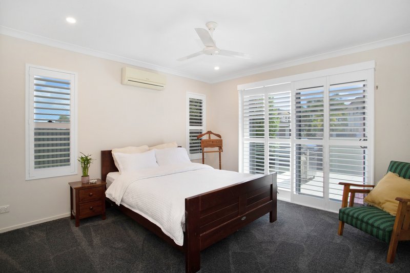 Photo - 2 Rosemoor Court, Glenella QLD 4740 - Image 7