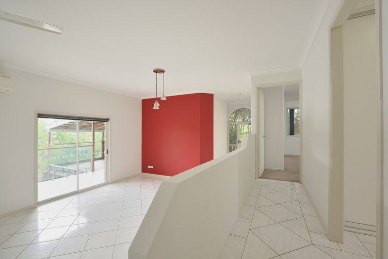 Photo - 2 Rosemount Place, New Auckland QLD 4680 - Image 11