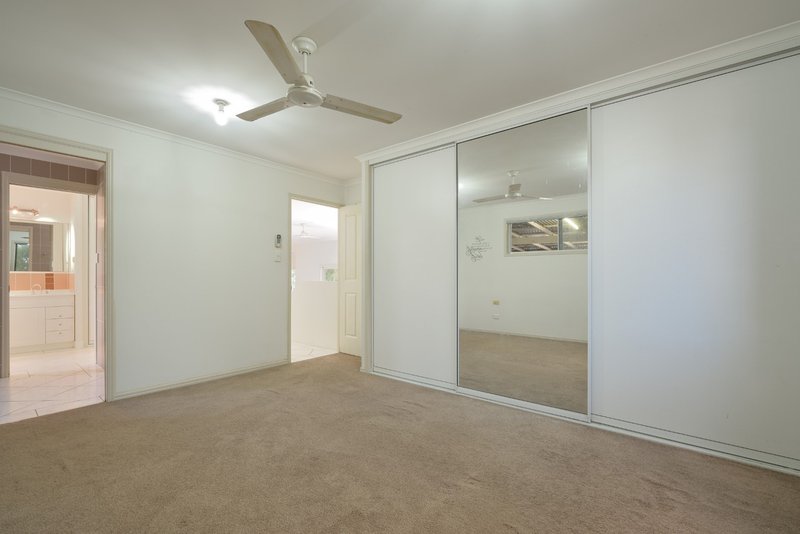 Photo - 2 Rosemount Place, New Auckland QLD 4680 - Image 15
