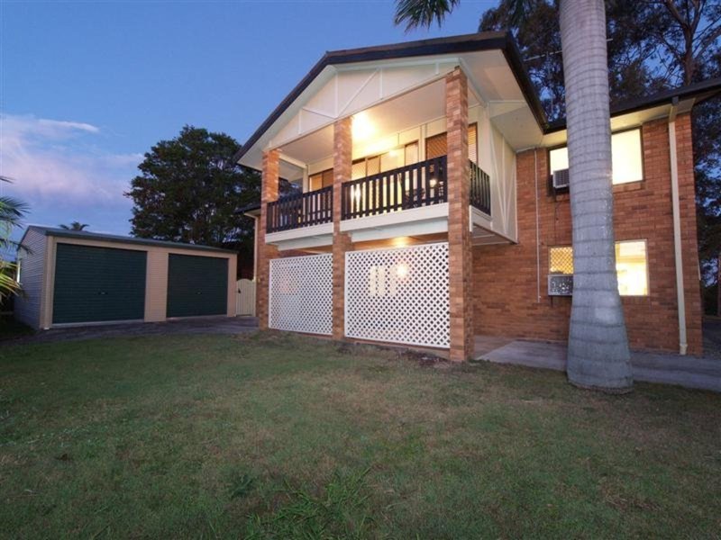 2 Roseville St , Petrie QLD 4502