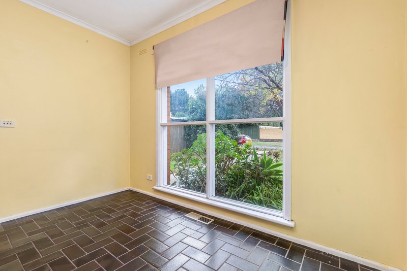 Photo - 2 Rosewarne Avenue, Cheltenham VIC 3192 - Image 3