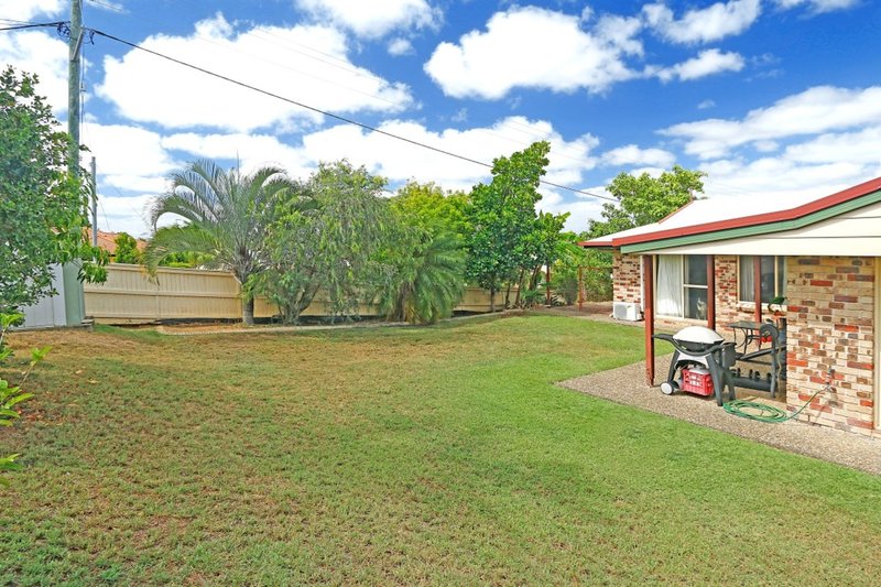 Photo - 2 Rosewood Drive, Norman Gardens QLD 4701 - Image 11