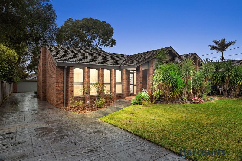 2 Roswell Street, Glen Waverley VIC 3150