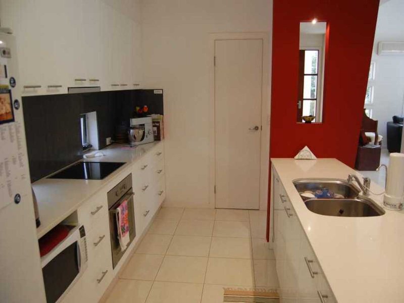 Photo - 2 Royal Links Drive, Robina QLD 4226 - Image 7