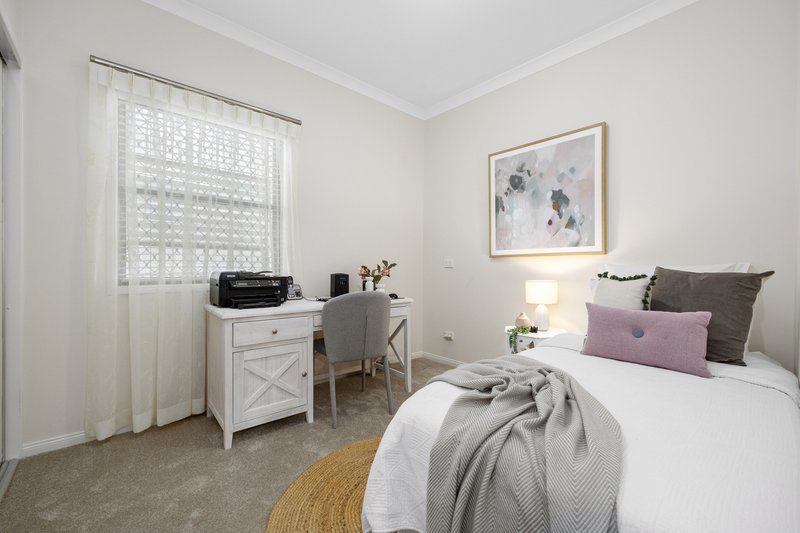 Photo - 2 Rugby Street, Coorparoo QLD 4151 - Image 13