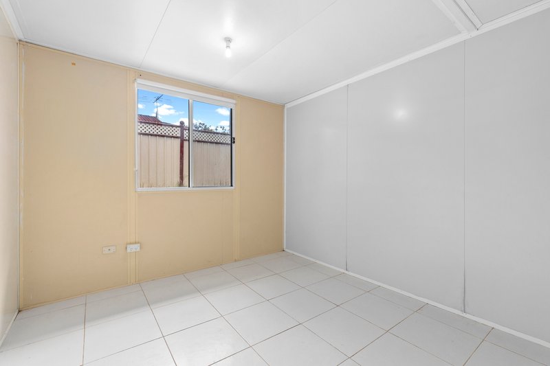 Photo - 2 Ruperstwood Road, Rooty Hill NSW 2766 - Image 8