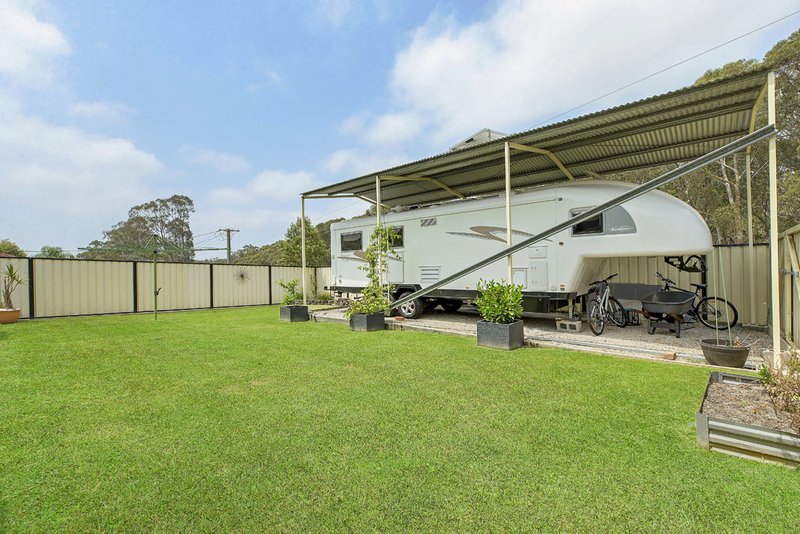 Photo - 2 Sackville Street, Killingworth NSW 2278 - Image 4