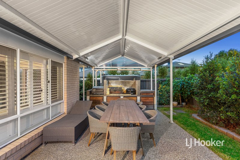 Photo - 2 Saffron Place, Point Cook VIC 3030 - Image 17