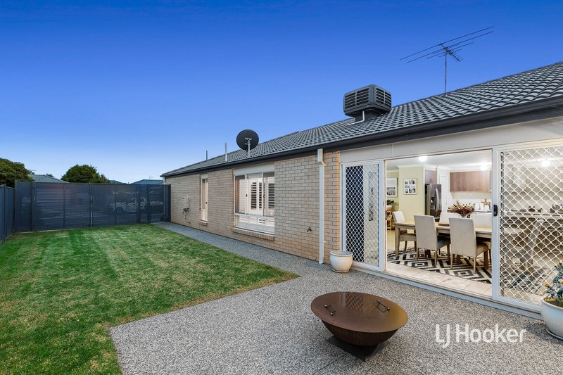 Photo - 2 Saffron Place, Point Cook VIC 3030 - Image 20