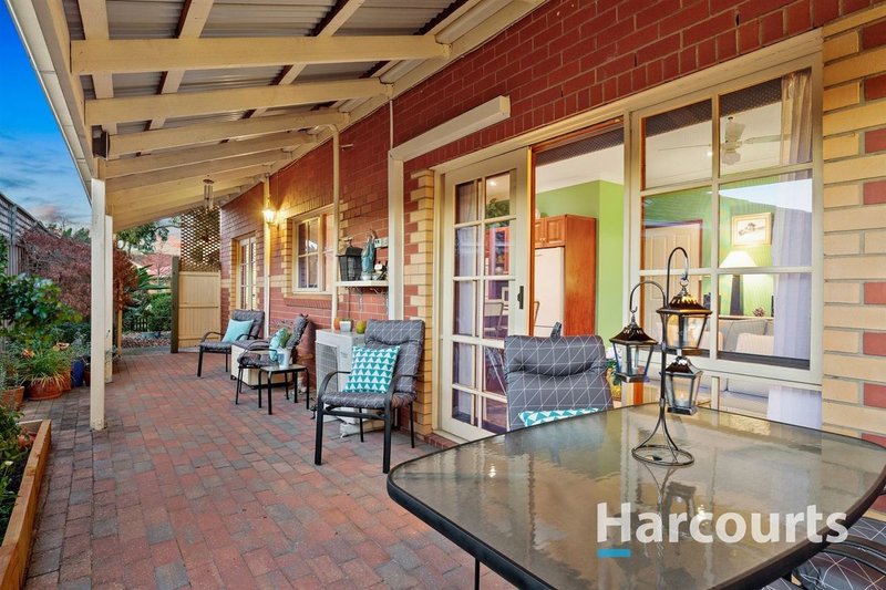 Photo - 2 Salerno Way, Rowville VIC 3178 - Image 3