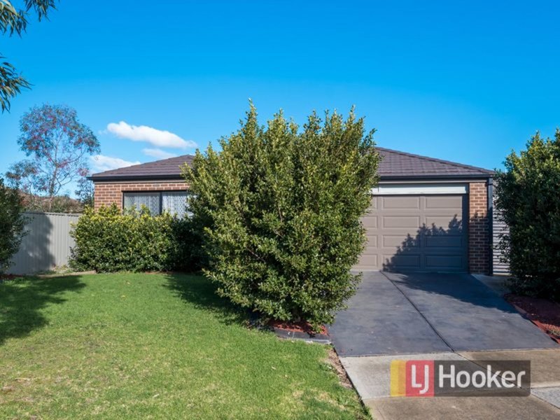 2 Saltram Court, Cranbourne East VIC 3977