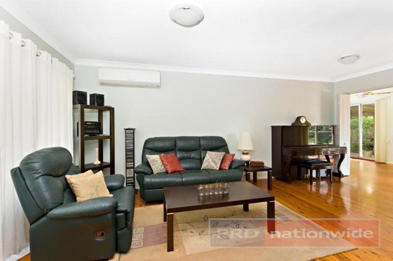 Photo - 2 Samoa Avenue, Picnic Point NSW 2213 - Image 2