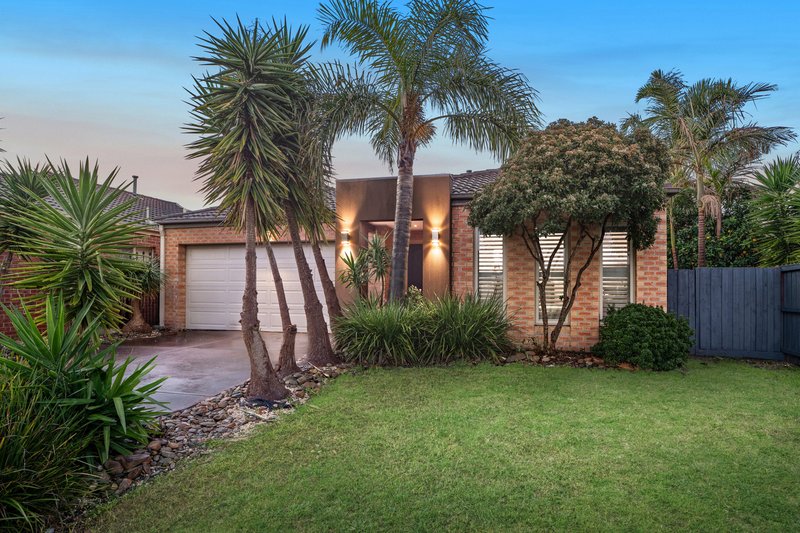 Photo - 2 Sanctuary Crescent, Rowville VIC 3178 - Image 1