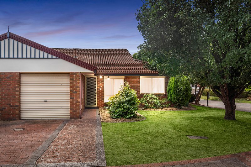 2 Sandon Circuit, Forest Hill VIC 3131