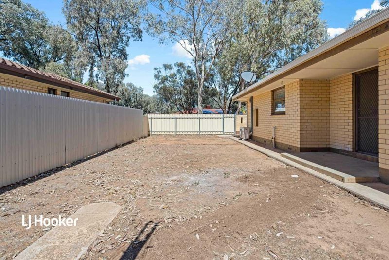 Photo - 2 Sandown Avenue, Paralowie SA 5108 - Image 14