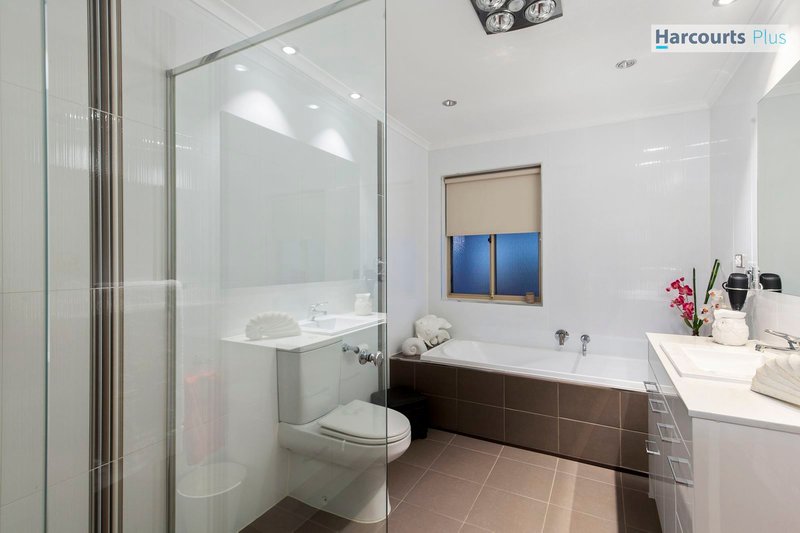 Photo - 2 Sandpiper Terrace, Hallett Cove SA 5158 - Image 17