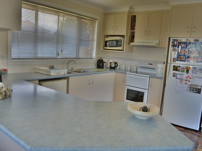 Photo - 2 Sandstone Court, Warwick QLD 4370 - Image 3