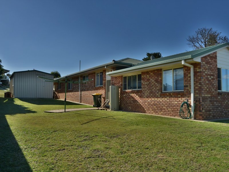 Photo - 2 Sandstone Court, Warwick QLD 4370 - Image 18