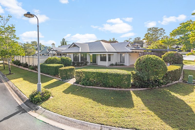 Photo - 2 Sandwell Close, Wishart QLD 4122 - Image 2