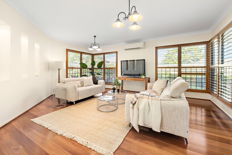 Photo - 2 Sandwell Close, Wishart QLD 4122 - Image 5