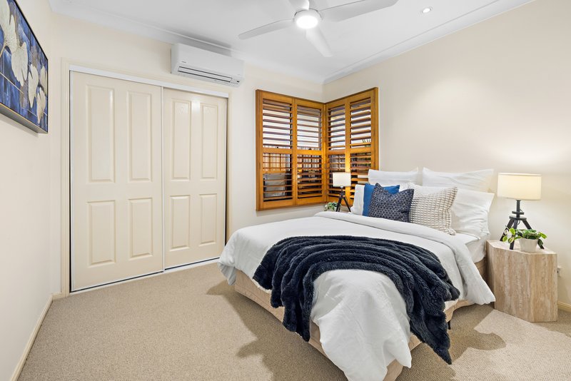 Photo - 2 Sandwell Close, Wishart QLD 4122 - Image 20