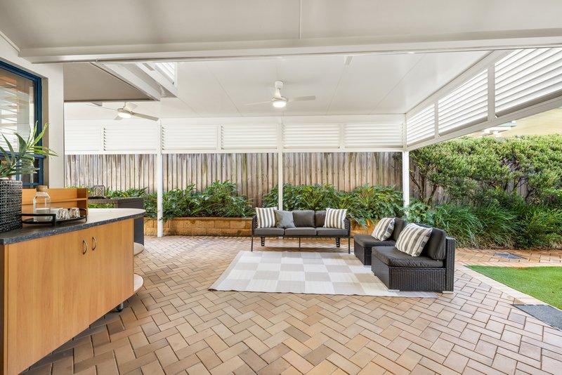 Photo - 2 Sandwell Close, Wishart QLD 4122 - Image 25