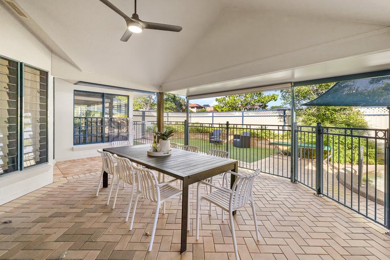Photo - 2 Sandwell Close, Wishart QLD 4122 - Image 30