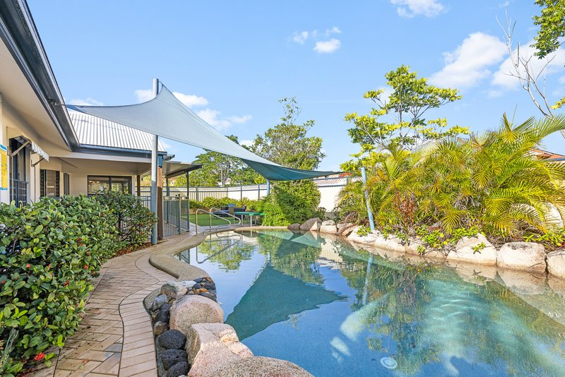 Photo - 2 Sandwell Close, Wishart QLD 4122 - Image 34