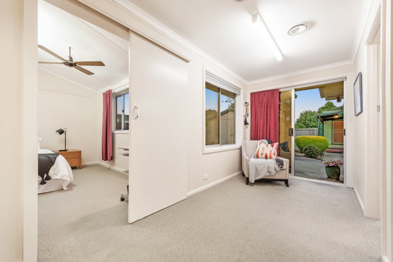 Photo - 2 Sapphire Street, Preston VIC 3072 - Image 7