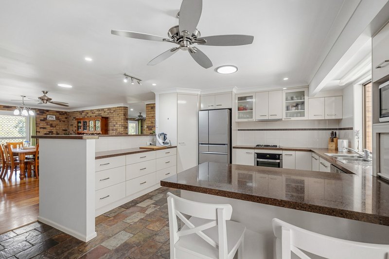 Photo - 2 Satinash Court, Capalaba QLD 4157 - Image 4