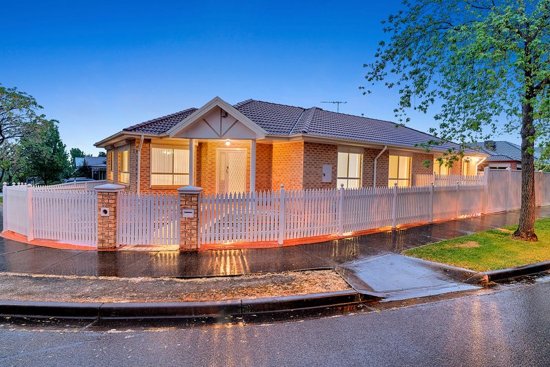 2 Scarborough Terrace, Craigieburn VIC 3064